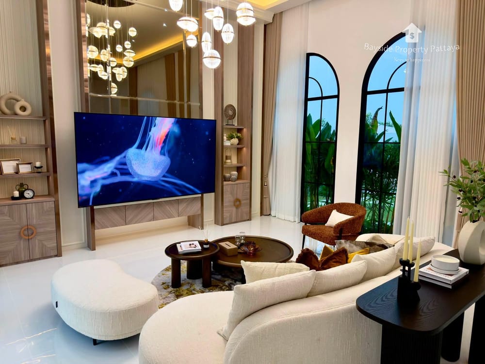 spacious-5-bedroom-pool-villa-for-sale-in-east-pattaya-pet-friendly-air-conditioned-bpp-438 4