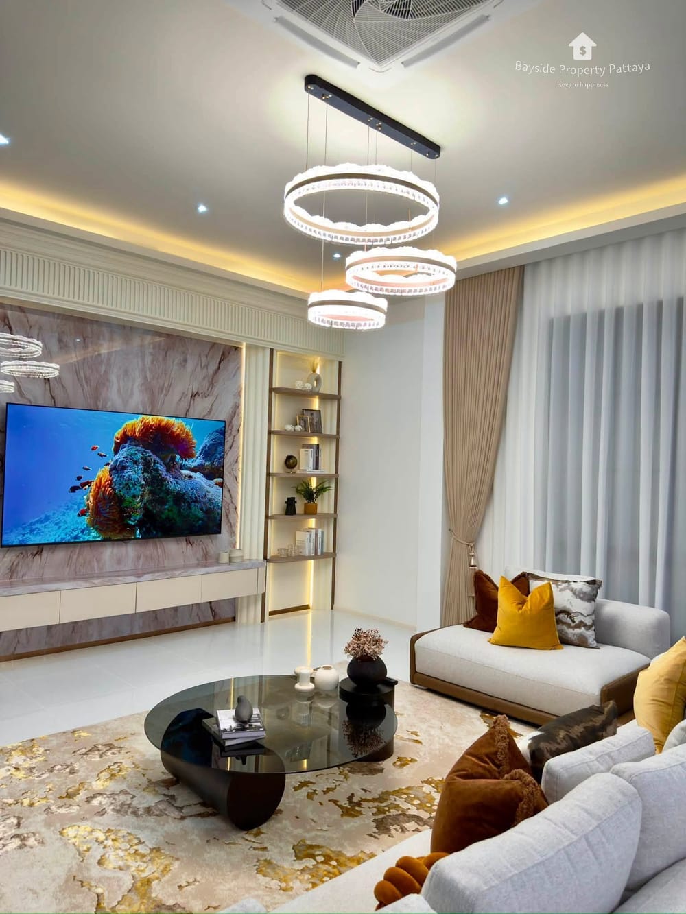 spacious-5-bedroom-pool-villa-for-sale-in-east-pattaya-pet-friendly-air-conditioned-bpp-438 5