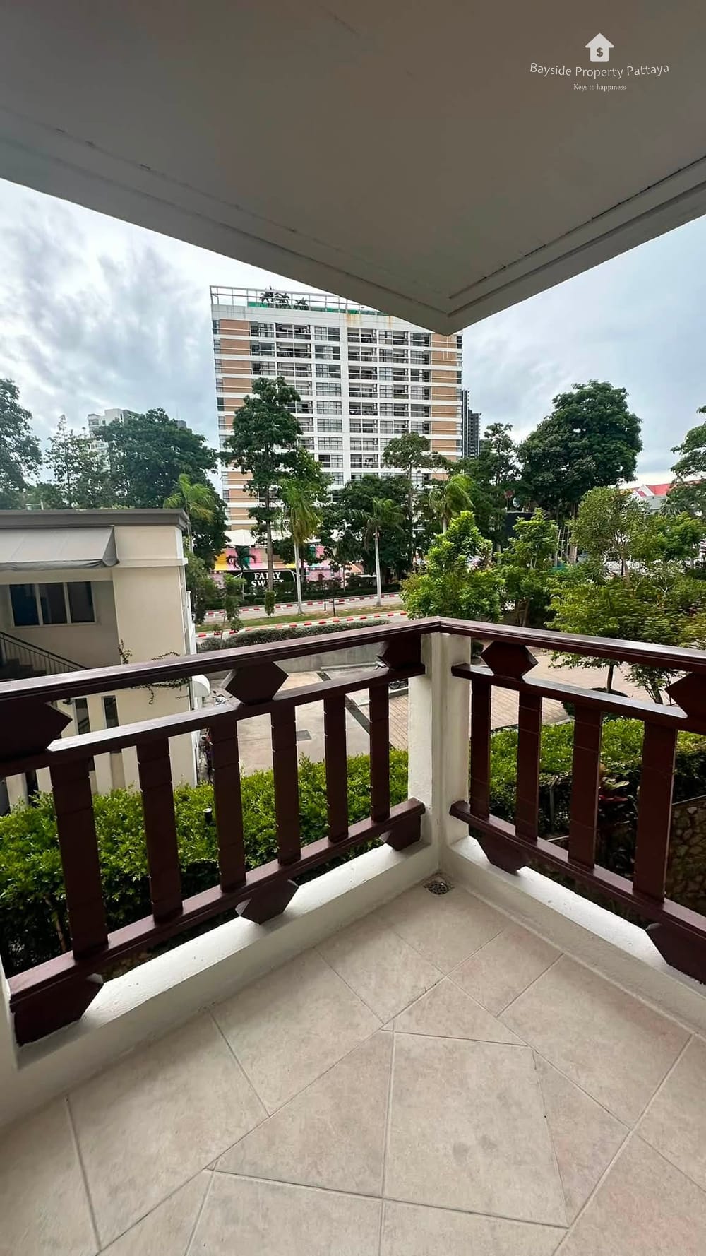 2-Bedroom Condo for Rent at Royal Hill Resort, Jomtien Pattaya with 24/7 Security 5