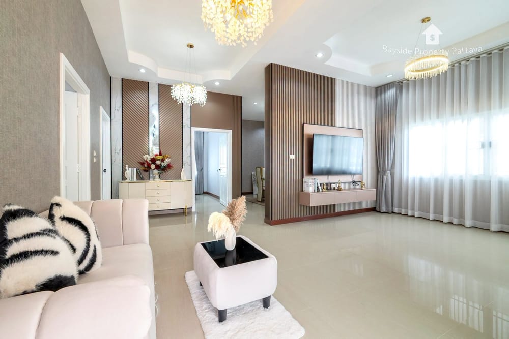 spacious-3-bedroom-detached-house-for-sale-in-nong-pla-lai-pattaya-city-view-bpp-436 3