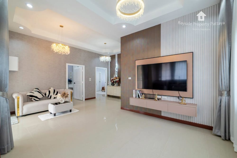 spacious-3-bedroom-detached-house-for-sale-in-nong-pla-lai-pattaya-city-view-bpp-436 4