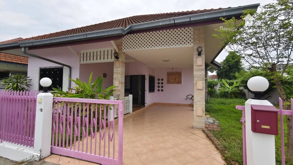 Modern 2-Bedroom Detached House with City View in East Pattaya - 24/7 Security 1