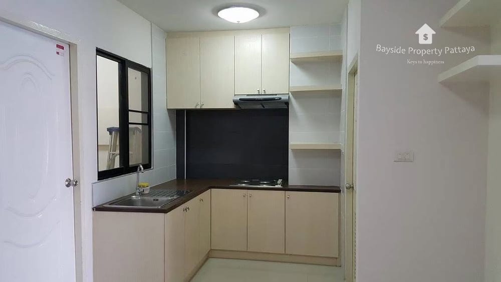 Modern 3-Bedroom House for Sale in Patta Town, East Pattaya - Pet Friendly 8