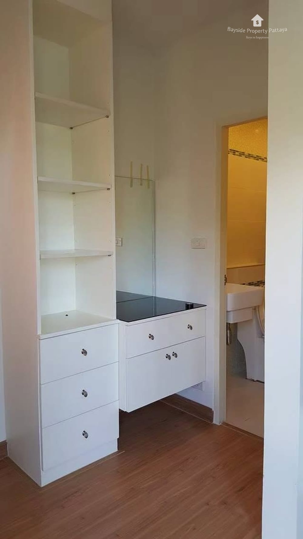 Modern 3-Bedroom House for Sale in Patta Town, East Pattaya - Pet Friendly 9