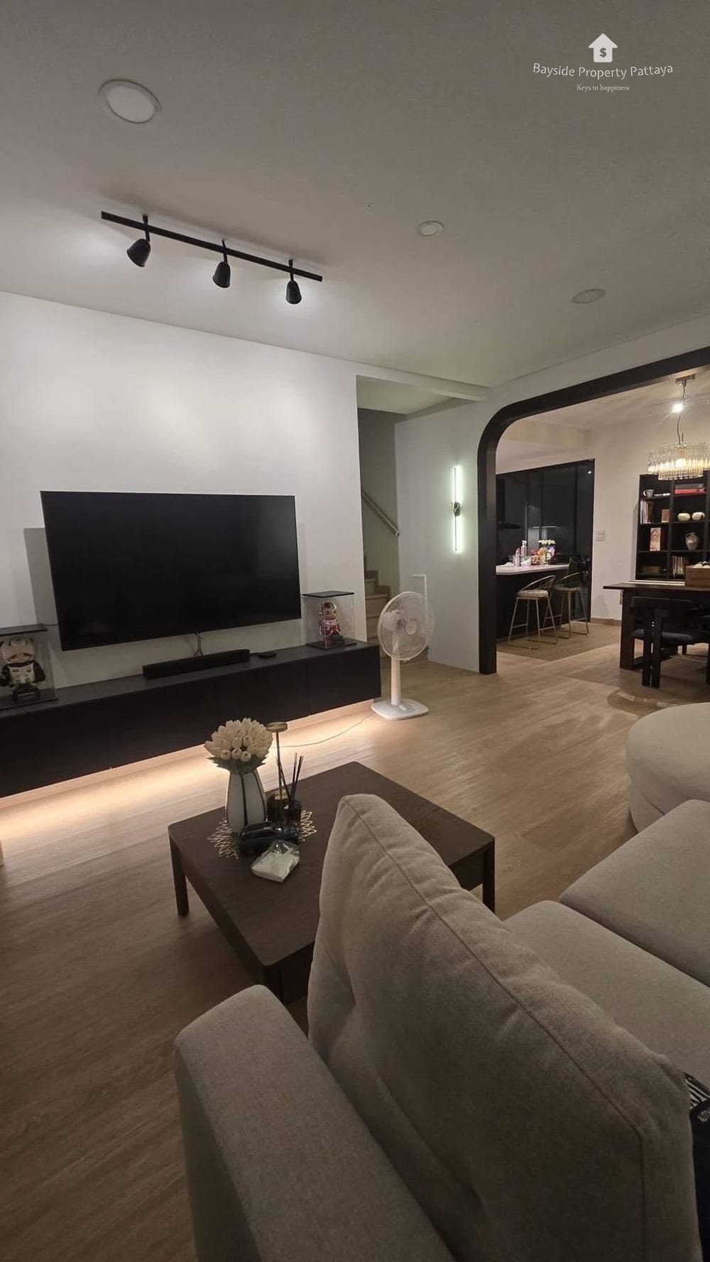 Spacious 4-Bedroom Villa for Rent in Nong Pla Lai, Pattaya with Air Conditioning 3