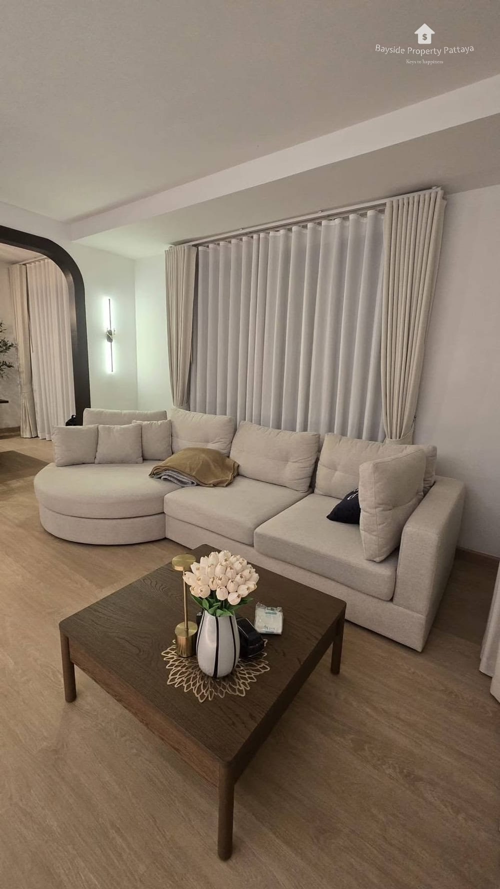 Spacious 4-Bedroom Villa for Rent in Nong Pla Lai, Pattaya with Air Conditioning 6