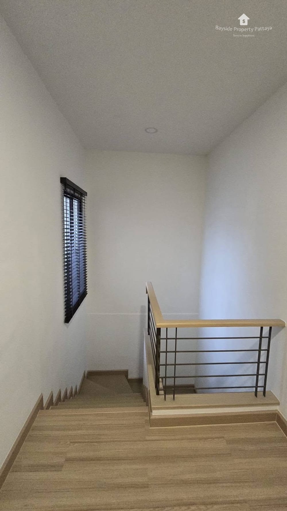 Spacious 4-Bedroom Villa for Rent in Nong Pla Lai, Pattaya with Air Conditioning 16