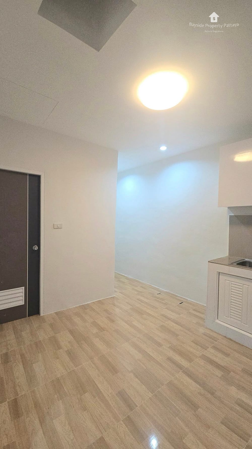 Reihenhaus mit 2 Schlafzimmern in Na Kluea, Pattaya inkl. Klimaanlage zu verkaufen 20