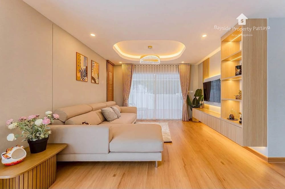 Geräumige 3-SZ Poolvilla in Jomtien, Pattaya zu verkaufen – Haustierfreundlich 25