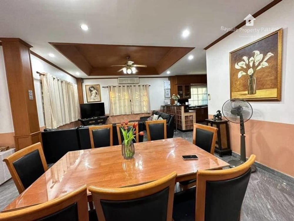 Spacious 5-Bedroom House for Sale in Jomtien, Pattaya with Air Conditioning 5