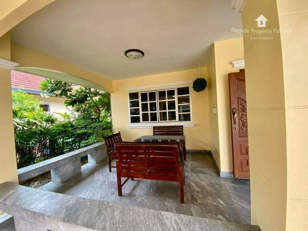 Spacious 5-Bedroom House for Sale in Jomtien, Pattaya with Air Conditioning 3
