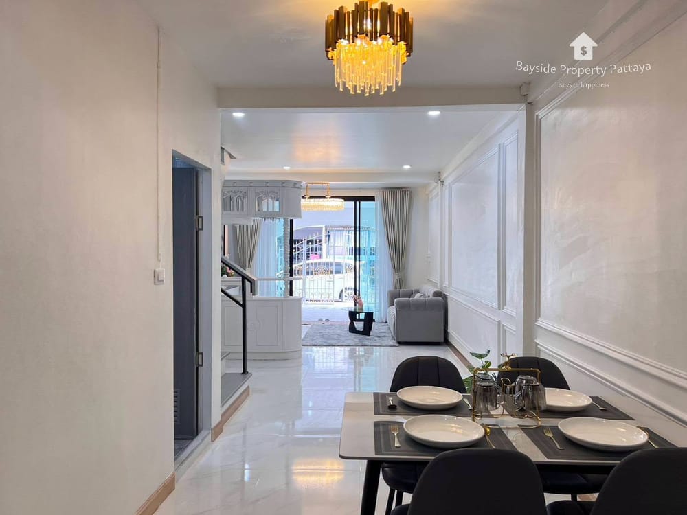 2-Bedroom Townhouse for Sale in Pet-Friendly East Pattaya 16