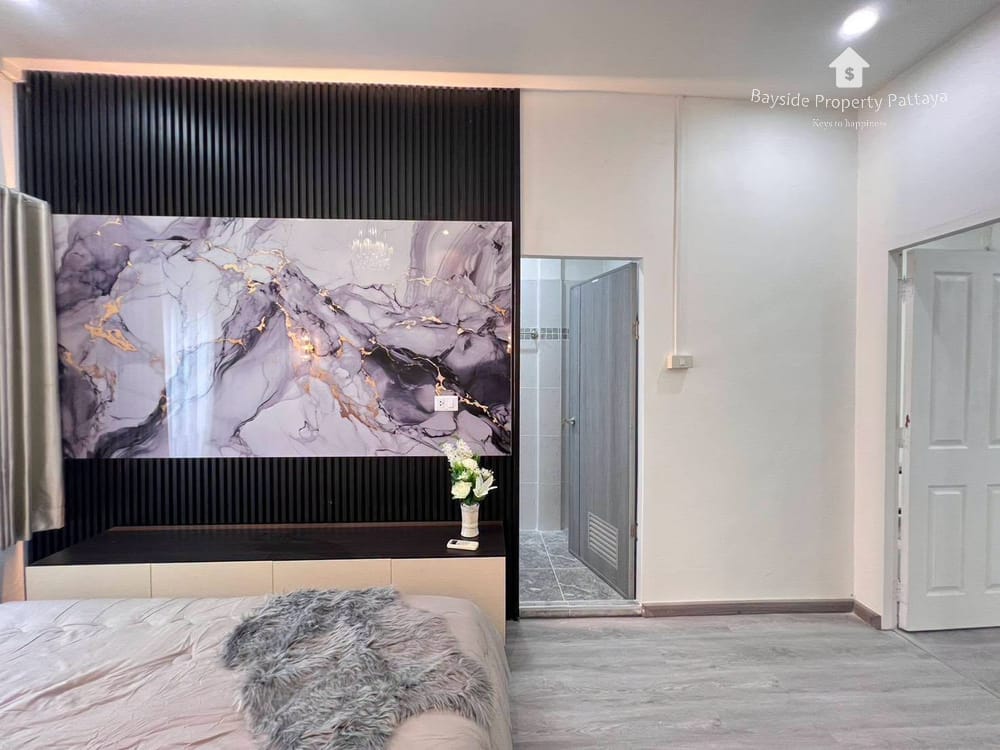 2-Bedroom Townhouse for Sale in Pet-Friendly East Pattaya 19