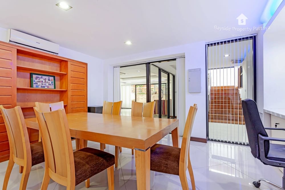 Spacious 4-Bedroom Pool Villa with City View in Pratumnak, Pattaya - For Sale and Rent 19
