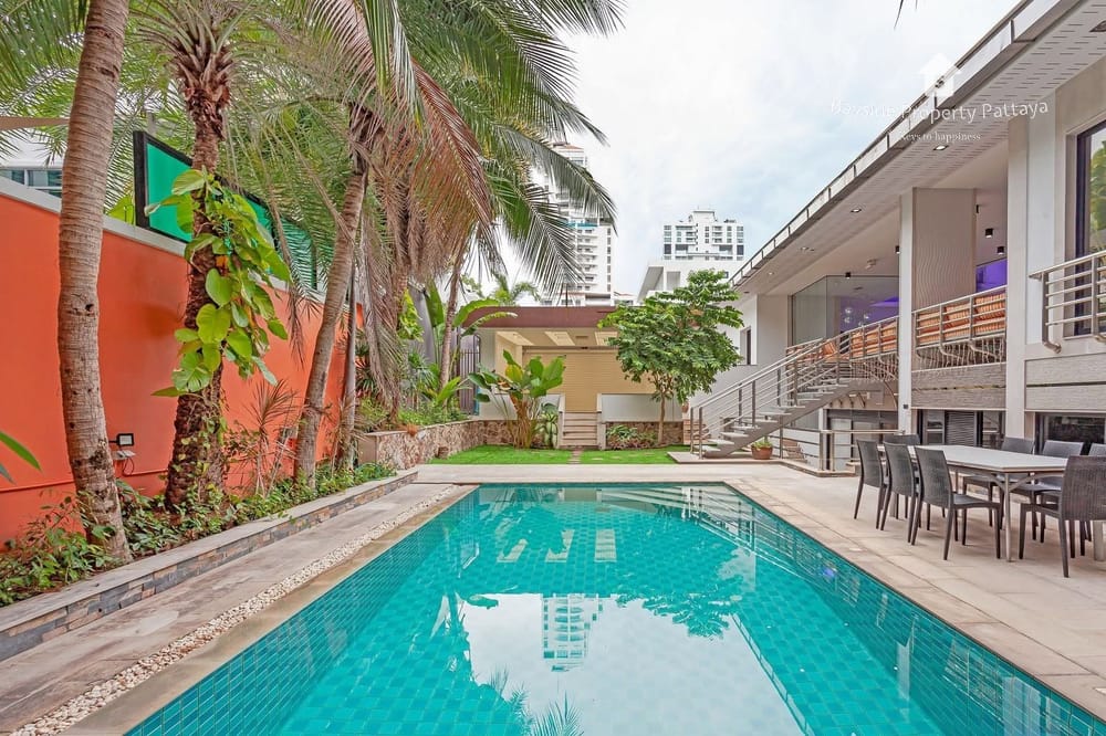 Spacious 4-Bedroom Pool Villa with City View in Pratumnak, Pattaya - For Sale and Rent 22