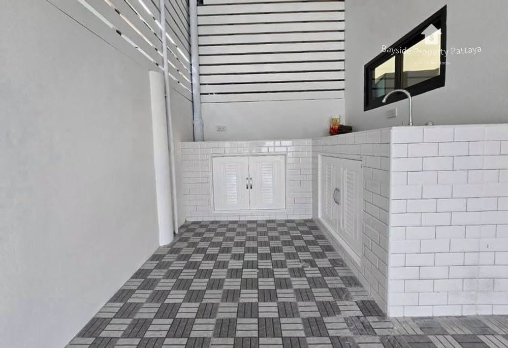 Сдам 4-к. таунхаус, 300м², ЖК Na Kluea, 3/4 эт. 16