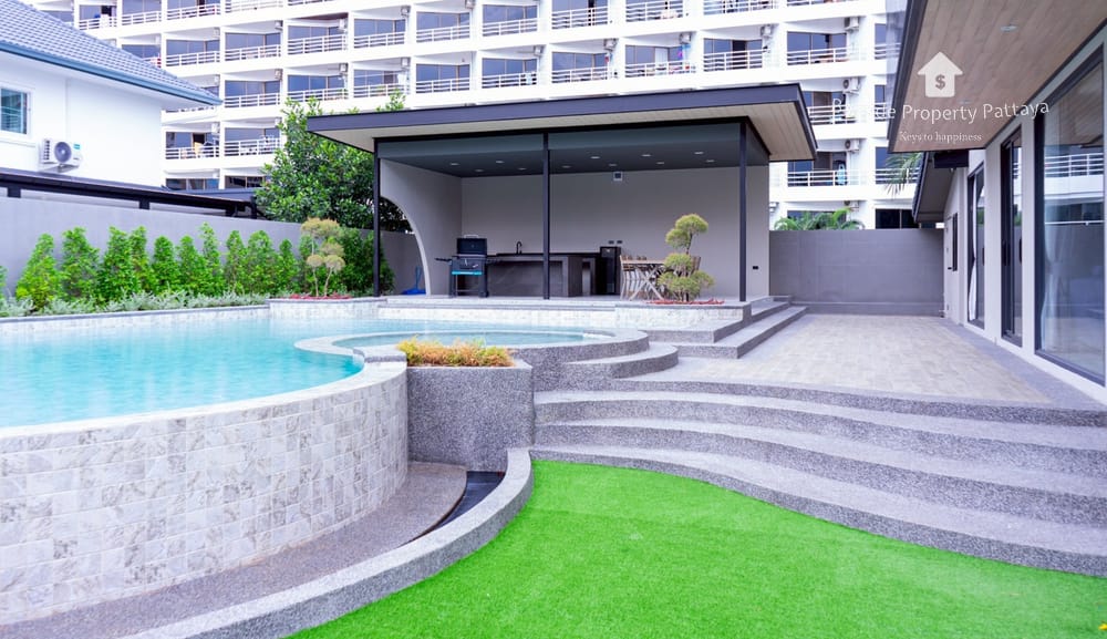 Сдаю 3-к. дом, 150м², на участке 4 сот., Jomtien 4