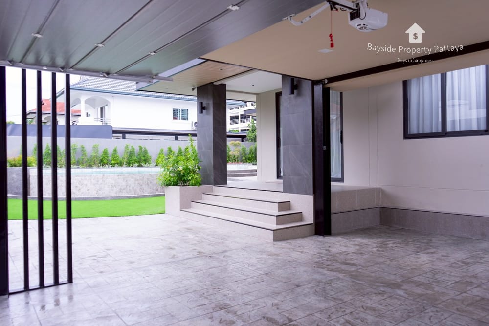 Сдаю 3-к. дом, 150м², на участке 4 сот., Jomtien 6