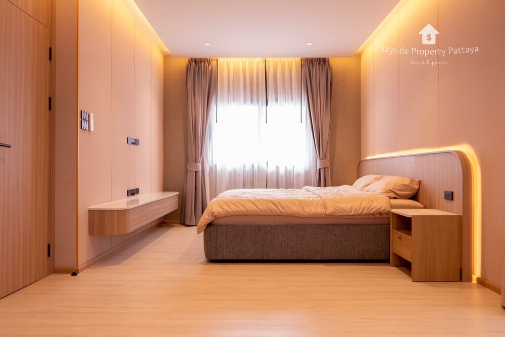 Сдаю 3-к. дом, 150м², на участке 4 сот., Jomtien 10