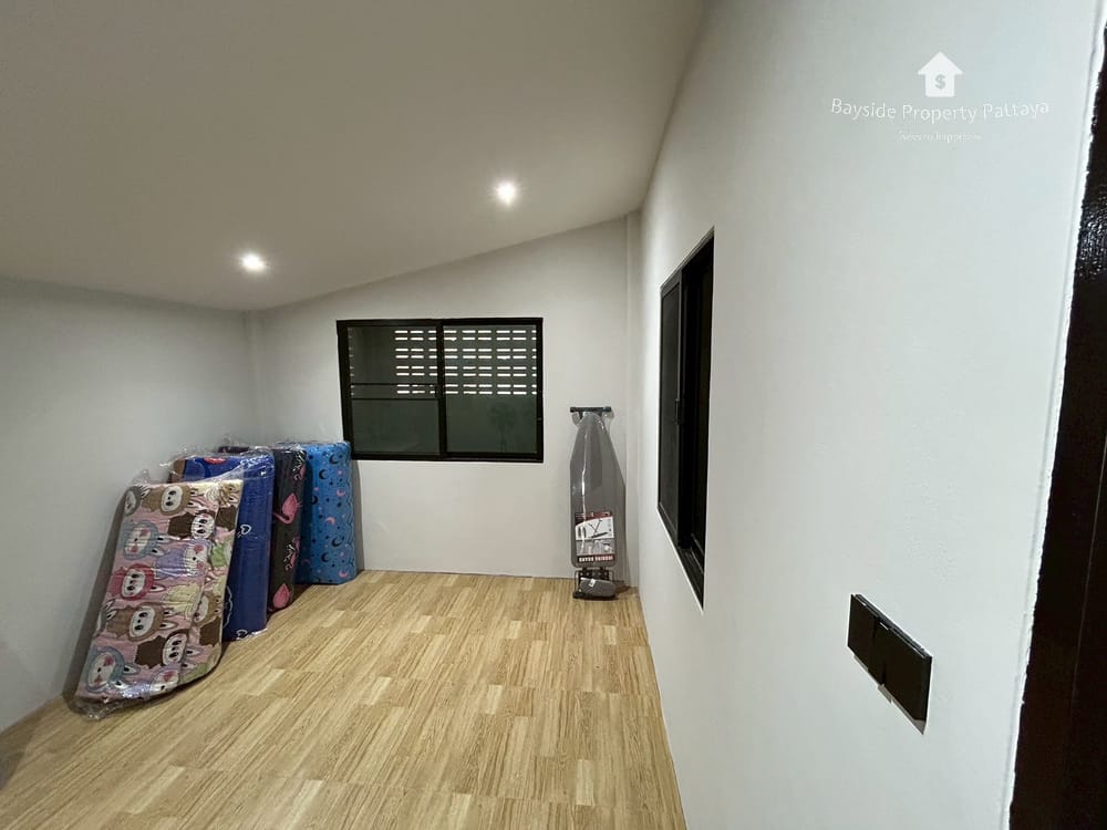 Сдаю 3-к. дом, 150м², на участке 4 сот., Jomtien 34