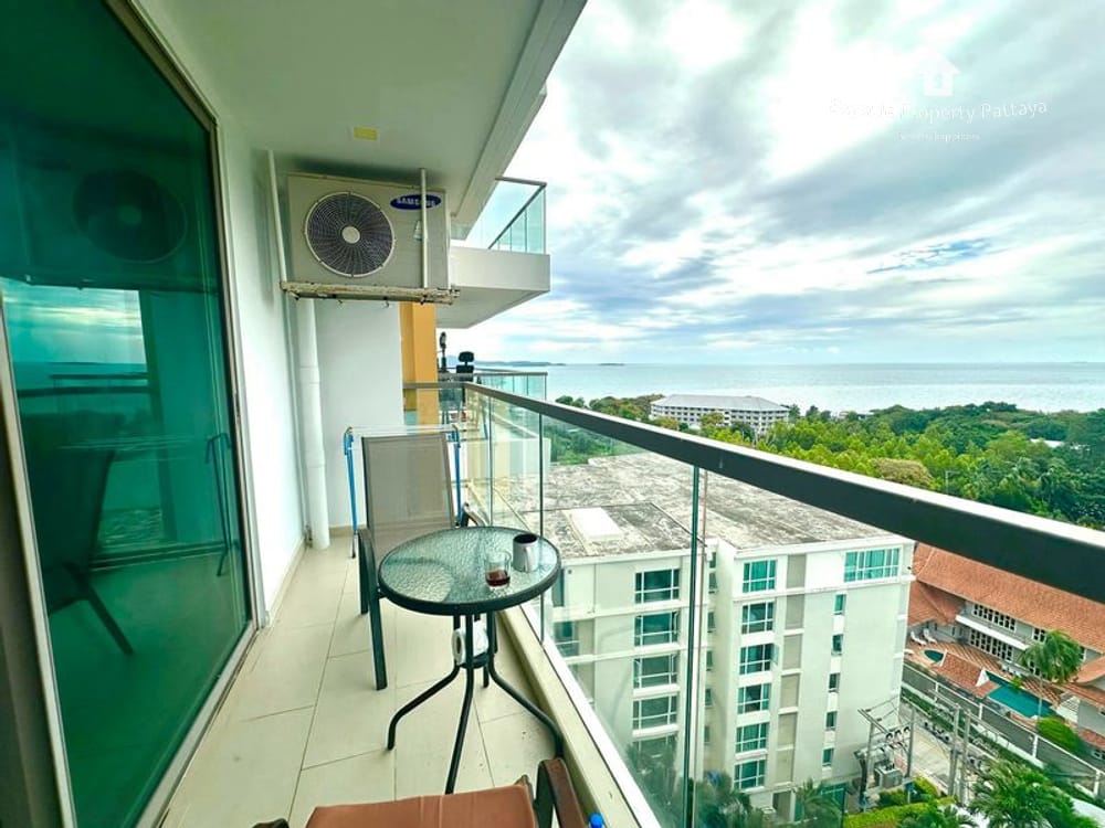 The Peak Towers: Studio-Apartment mit Meerblick in Pratumnak 9
