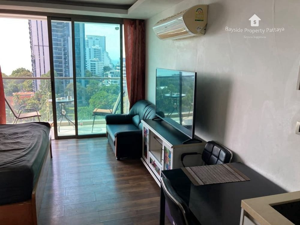 The Peak Towers: Studio-Apartment mit Meerblick in Pratumnak 2