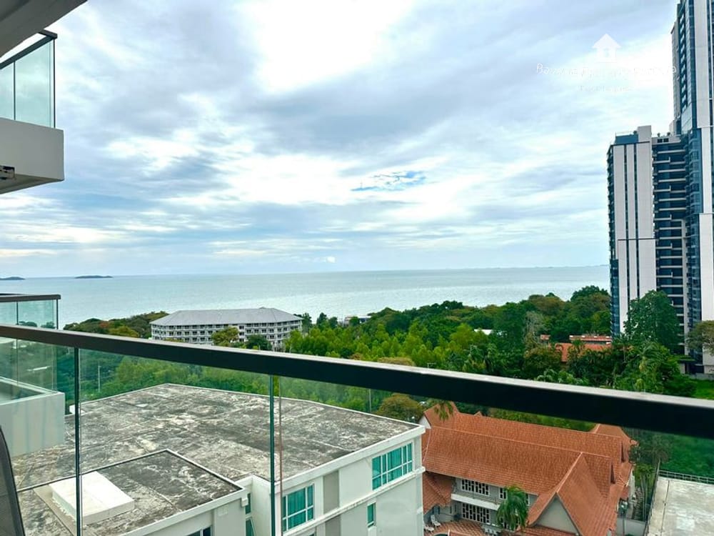 The Peak Towers: Studio-Apartment mit Meerblick in Pratumnak 8
