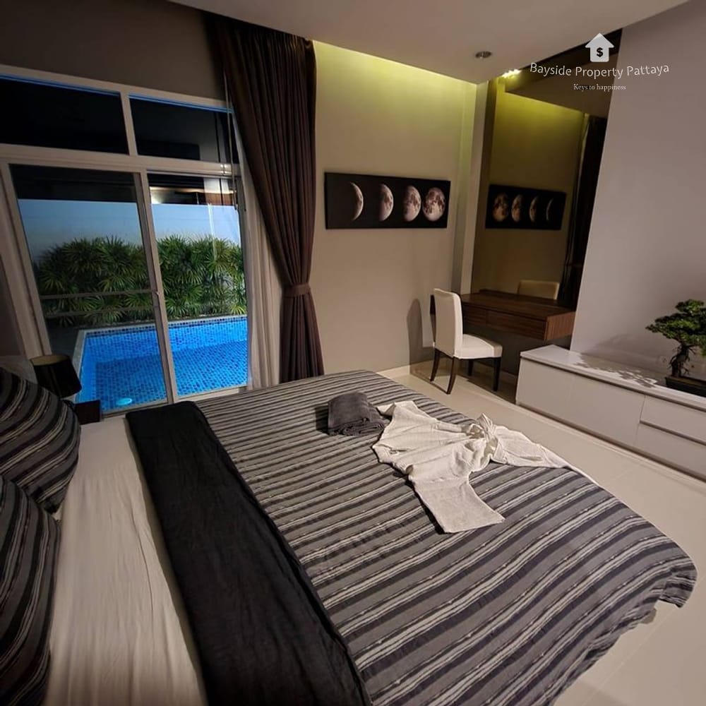 3-Bedroom Pool Villa for Rent in East Pattaya with Air Conditioning 4