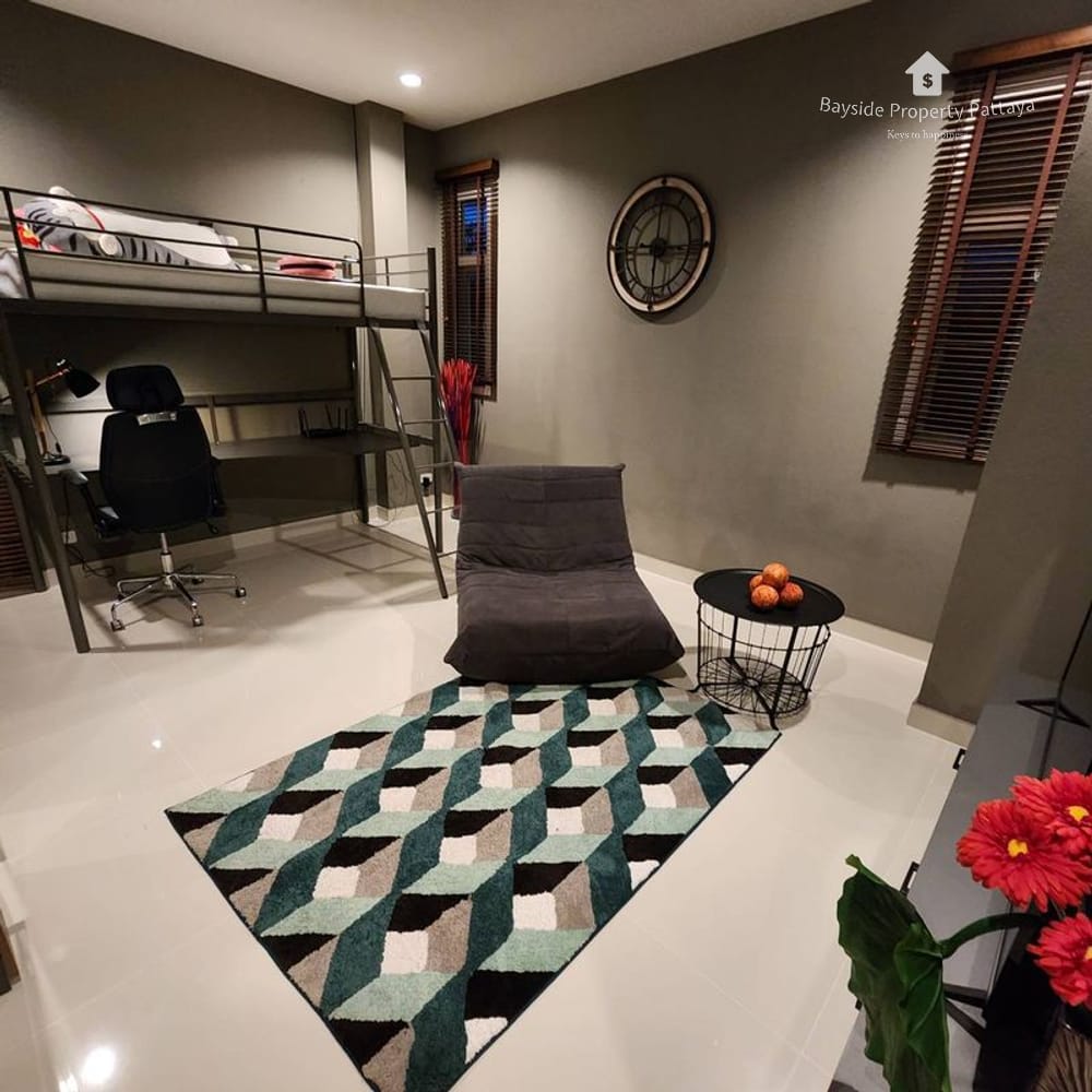 3-Bedroom Pool Villa for Rent in East Pattaya with Air Conditioning 5
