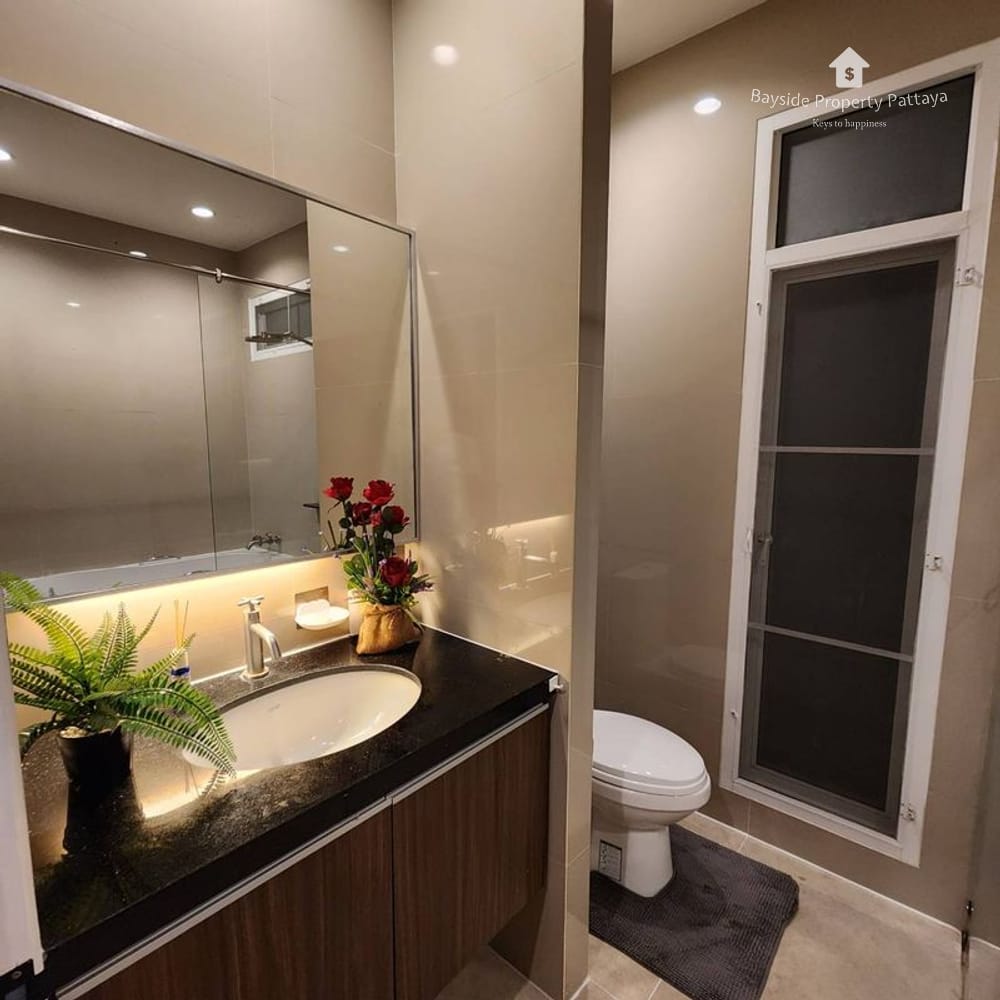 3-Bedroom Pool Villa for Rent in East Pattaya with Air Conditioning 16