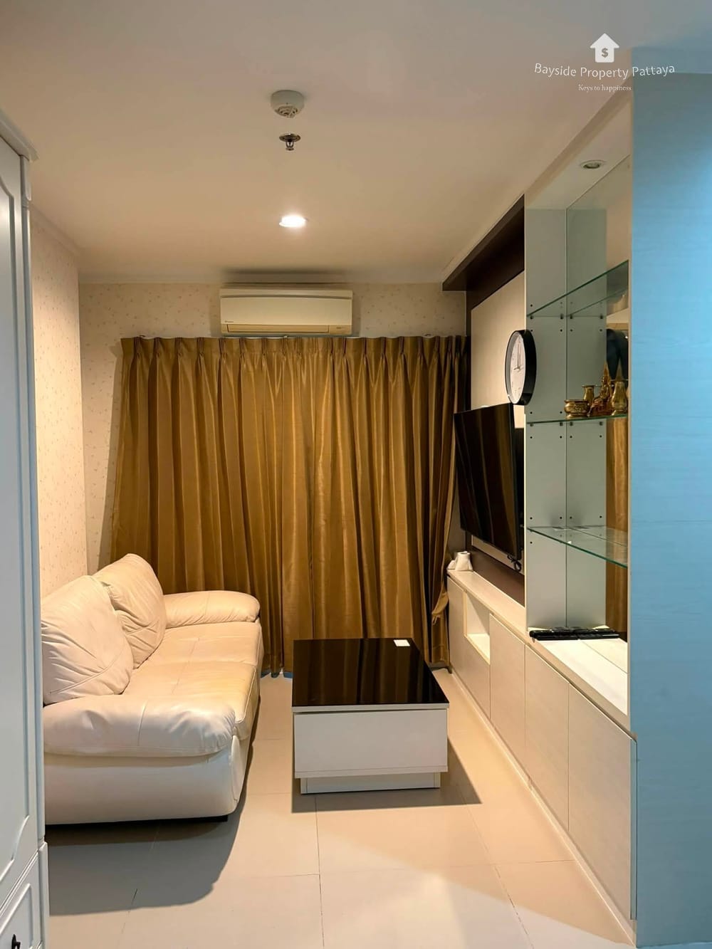 Beachfront 1-Bedroom Condo for Rent at Lumpini Park Beach Jomtien, Pattaya 6