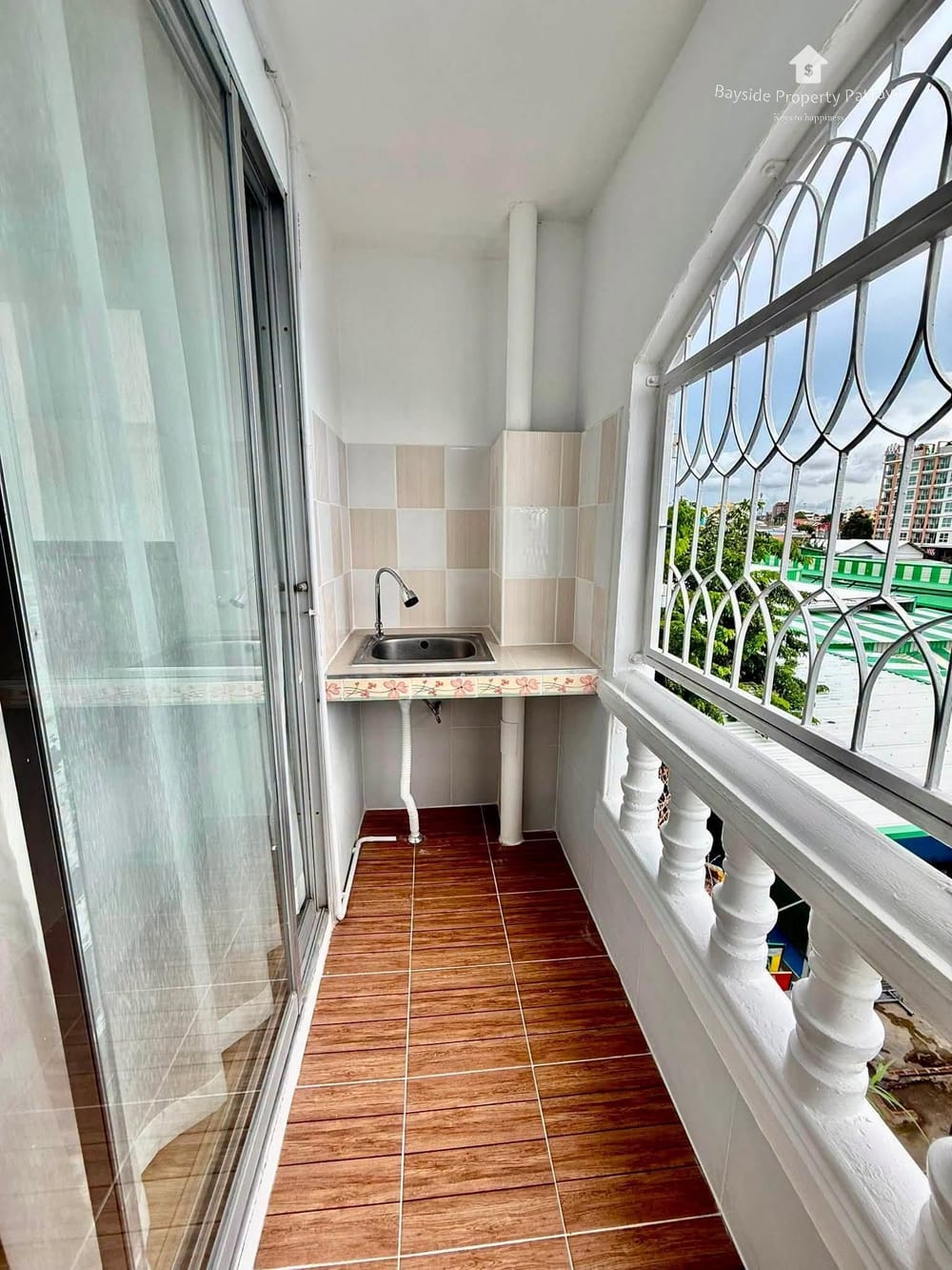 芭提雅市中心Niran condominium公寓26平米开间户型1卫出售 10
