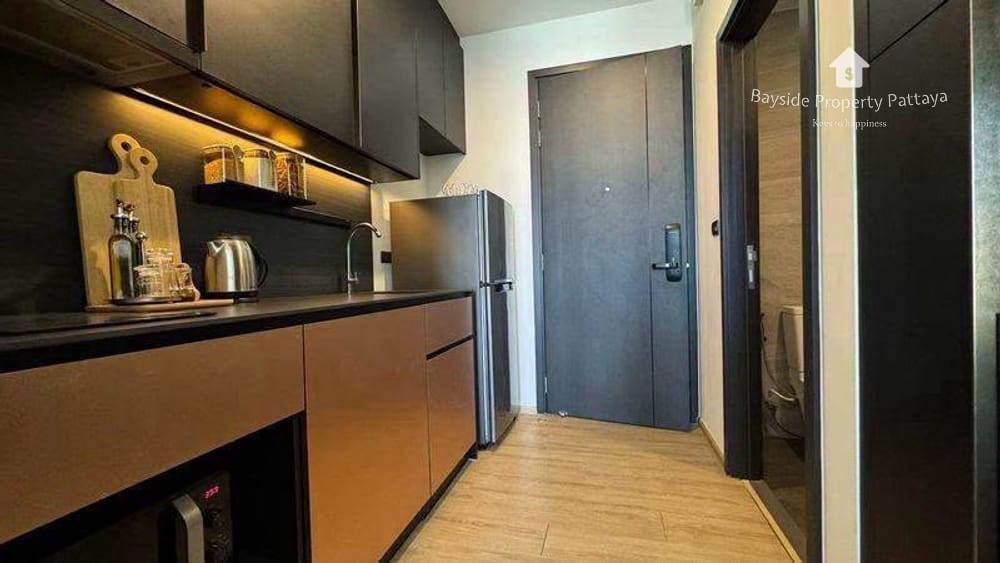 Edge Central Pattaya: Exklusive 1-Zimmer-Wohnung mit Meerblick und 24/7 Sicherheit 6