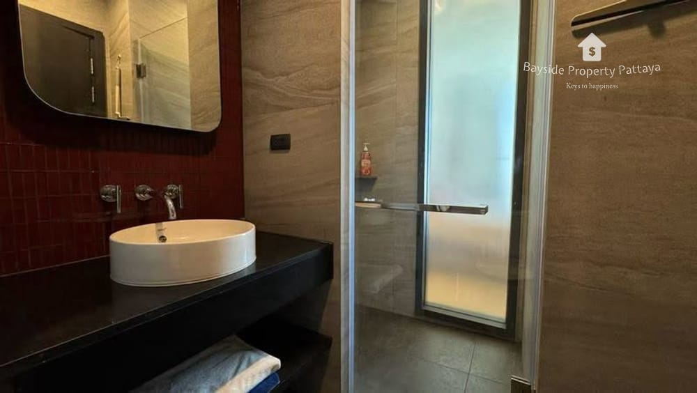Edge Central Pattaya: Exklusive 1-Zimmer-Wohnung mit Meerblick und 24/7 Sicherheit 9