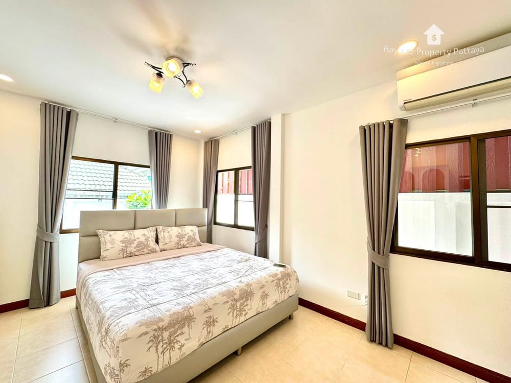3-Bedroom Detached House with 24/7 Security at The Siam Place Pool Villa, East Pattaya 15