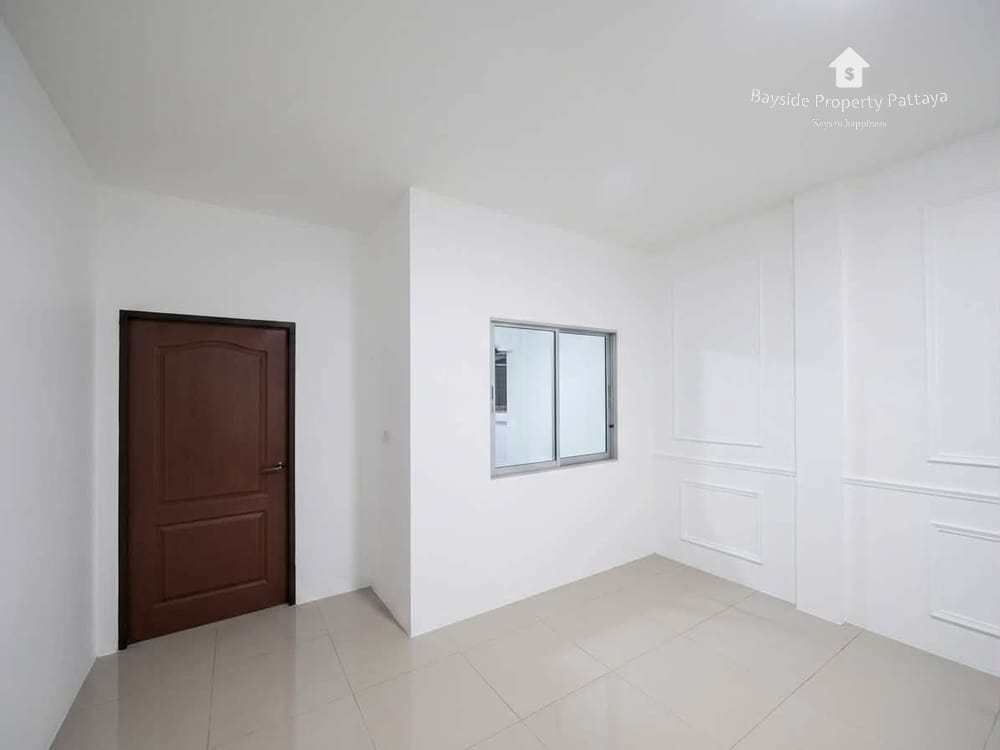 East Pattaya: Haus mit Stadtblick und 2 Schlafzimmern zu verkaufen 11