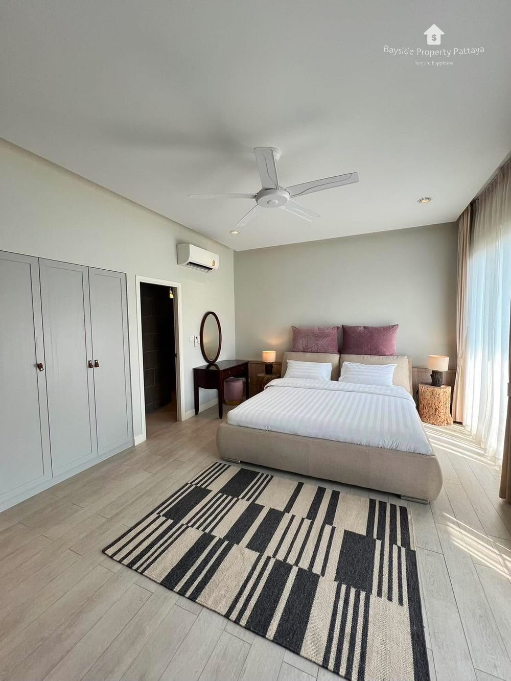 3-Bedroom Pool Villa for Sale and Rent in Panalee Banna Village, East Pattaya 8