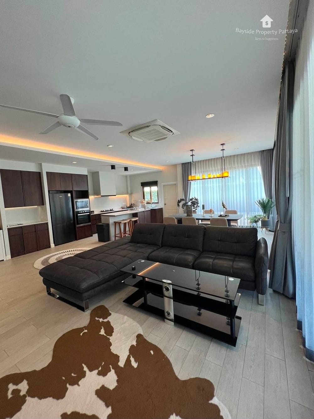 3-Bedroom Pool Villa for Sale and Rent in Panalee Banna Village, East Pattaya 3