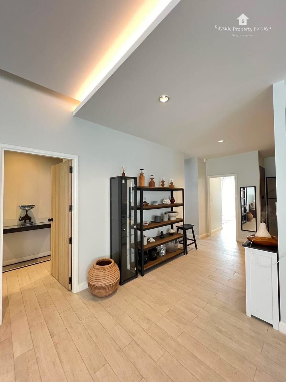 3-Bedroom Pool Villa for Sale and Rent in Panalee Banna Village, East Pattaya 18