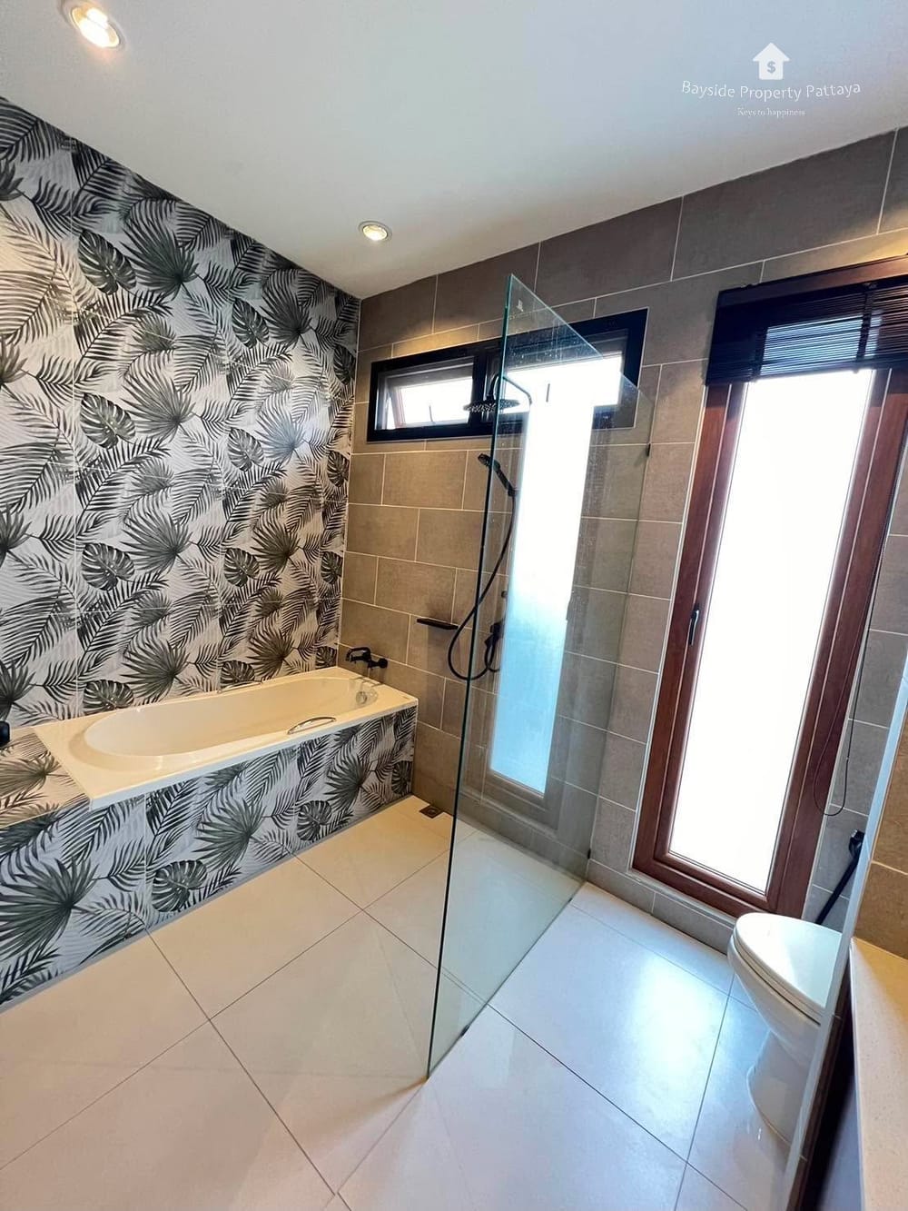 3-Bedroom Pool Villa for Sale and Rent in Panalee Banna Village, East Pattaya 21