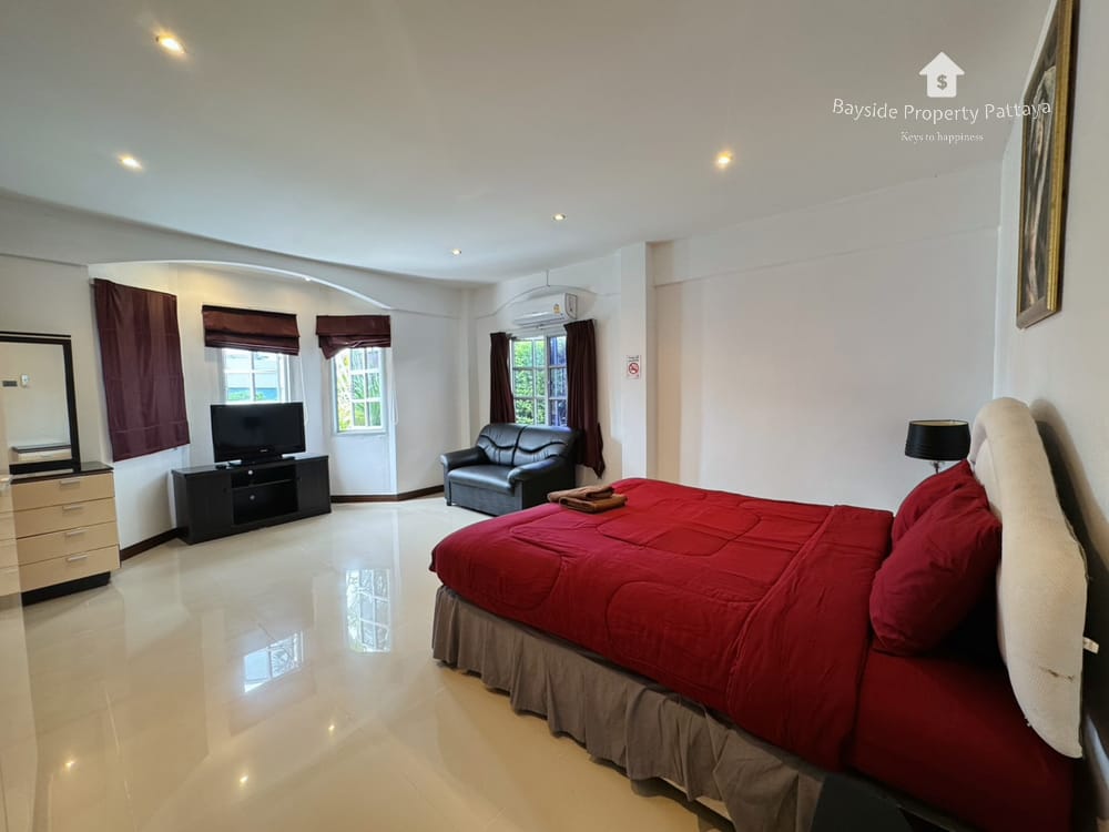 Geräumige 5-Schlafzimmer Pool-Villa zu vermieten in View Point Villa, Jomtien Pattaya 3