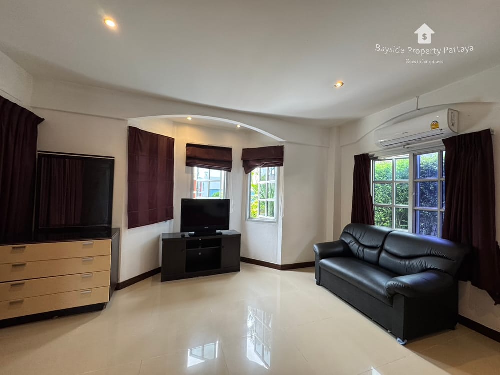 Geräumige 5-Schlafzimmer Pool-Villa zu vermieten in View Point Villa, Jomtien Pattaya 2