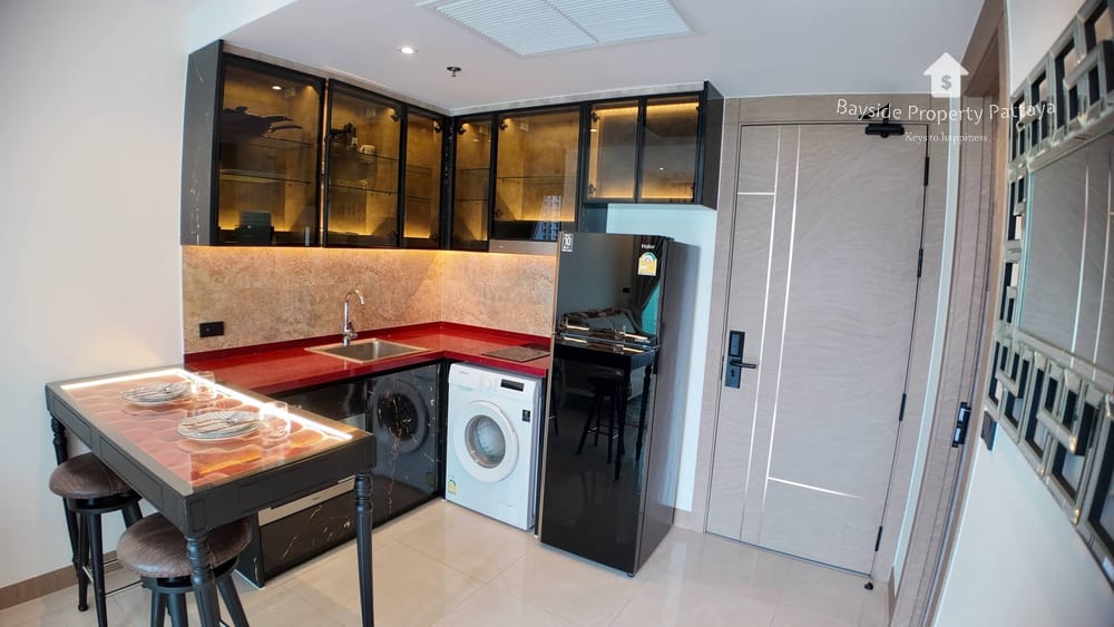 Modern 1-Bedroom Condo for Sale and Rent at The Riviera Ocean Drive, Jomtien 6