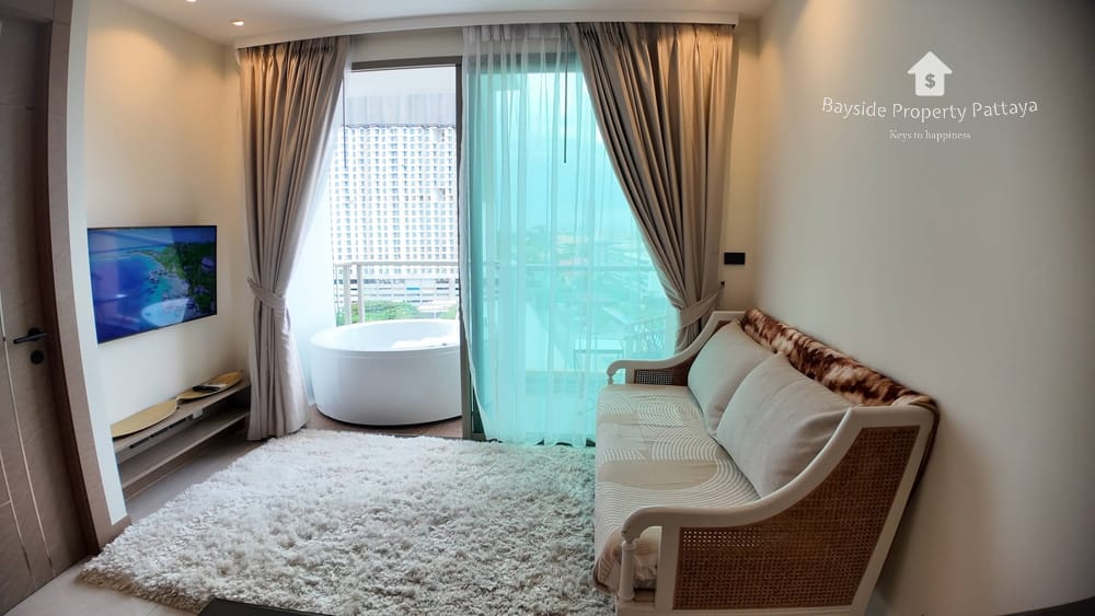 Modern 1-Bedroom Condo for Sale and Rent at The Riviera Ocean Drive, Jomtien 10