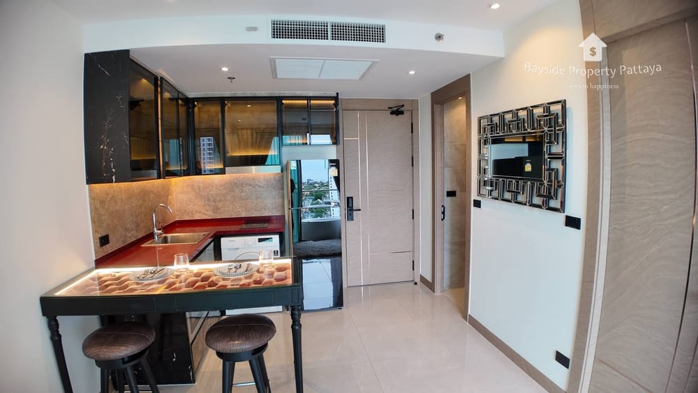 Modern 1-Bedroom Condo for Sale and Rent at The Riviera Ocean Drive, Jomtien 16