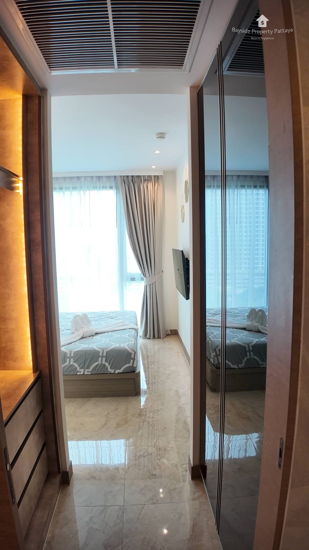 Modern 1-Bedroom Condo for Sale and Rent at The Riviera Ocean Drive, Jomtien 22