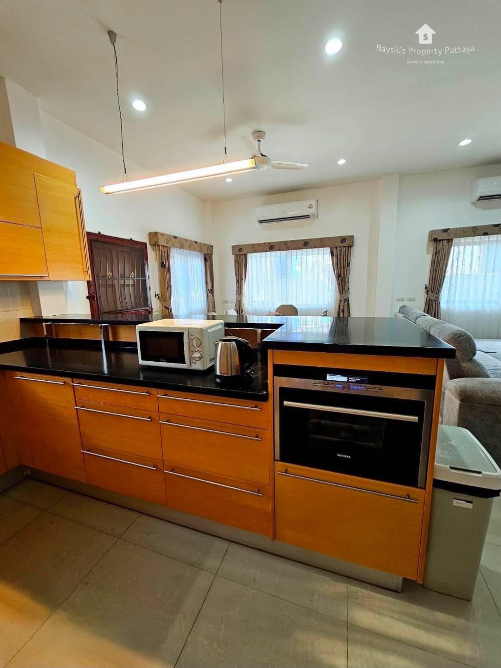 3-Bedroom House for Rent with Air Conditioning in East Pattaya 14