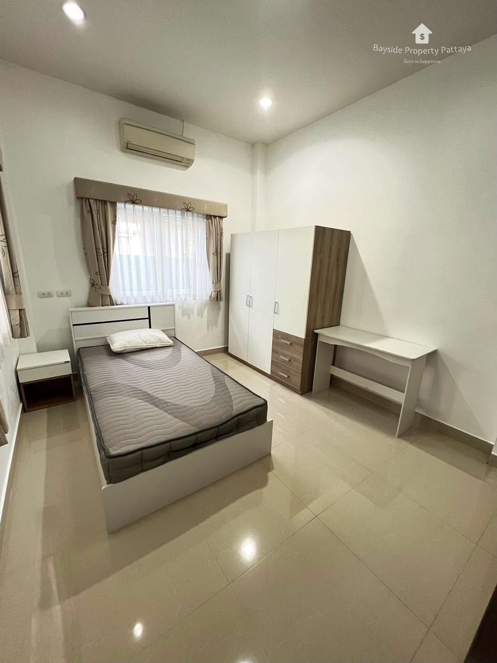 3-Bedroom House for Rent with Air Conditioning in East Pattaya 17