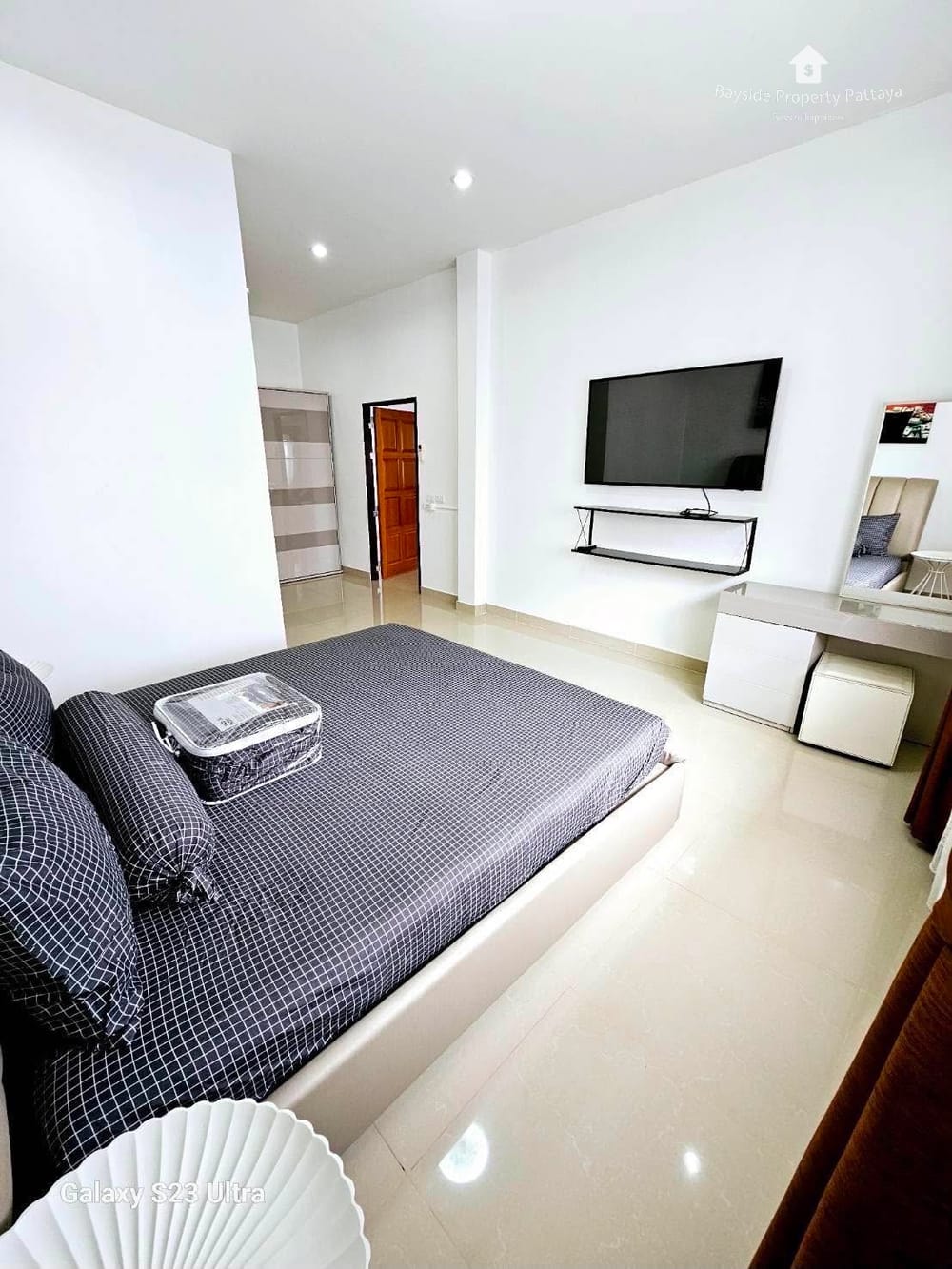 3-Bedroom House for Rent with Air Conditioning in East Pattaya 19