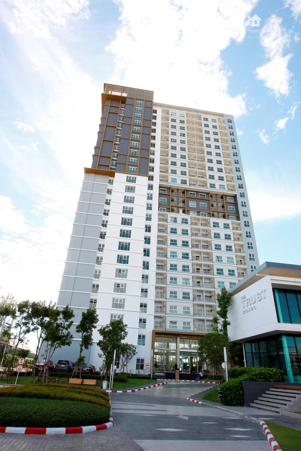 Secure 24/7 Lifestyle at The Trust Residence Condo for Sale in Na Kluea, Pattaya 10